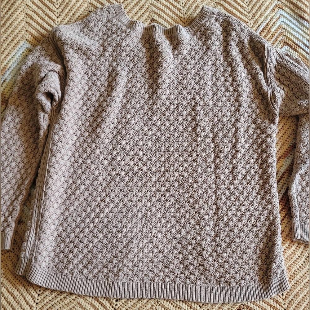 Old Navy Beige Sweater - Picture 5 of 5